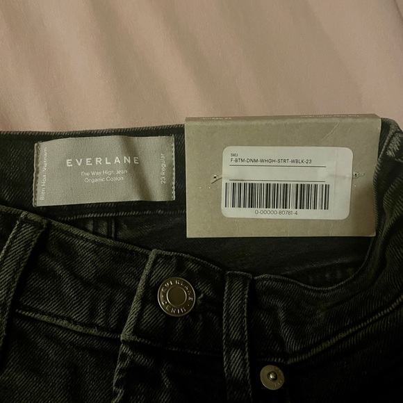 NWT Everlane Way-High Jean in Washed Black - Picture 5 of 5